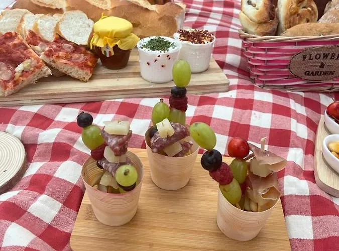 Sunset Bed and breakfast 4*